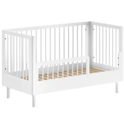 Babyzimmer Forrest: Babybett 70x140cm, Kommode - Buche weiß