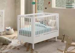 Kinder Vipack Babyzimmer Forrest: Babybett 60x120cm, Wickeltisch, Kleiderschrank - buche