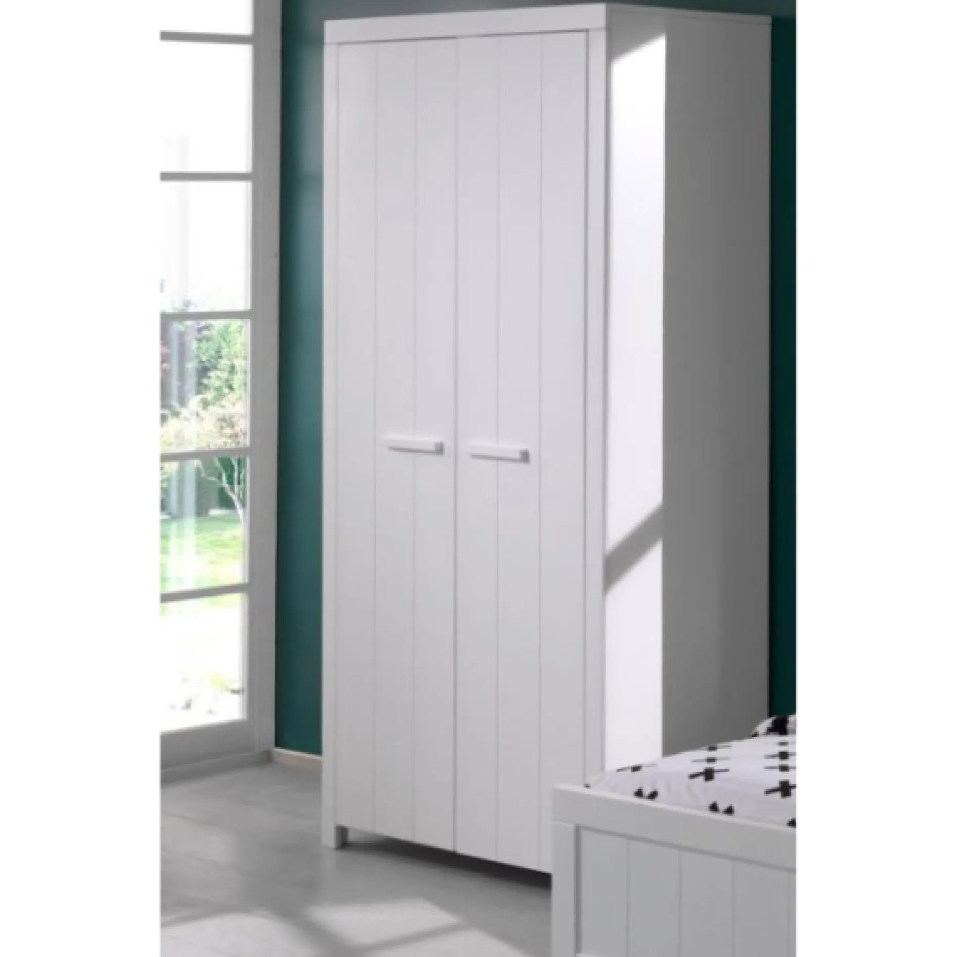 Babyzimmer-Set Erik - Zweitüriger Kleiderschrank, Kommode, Wickeltisch & Babybett - MDF/Weiß