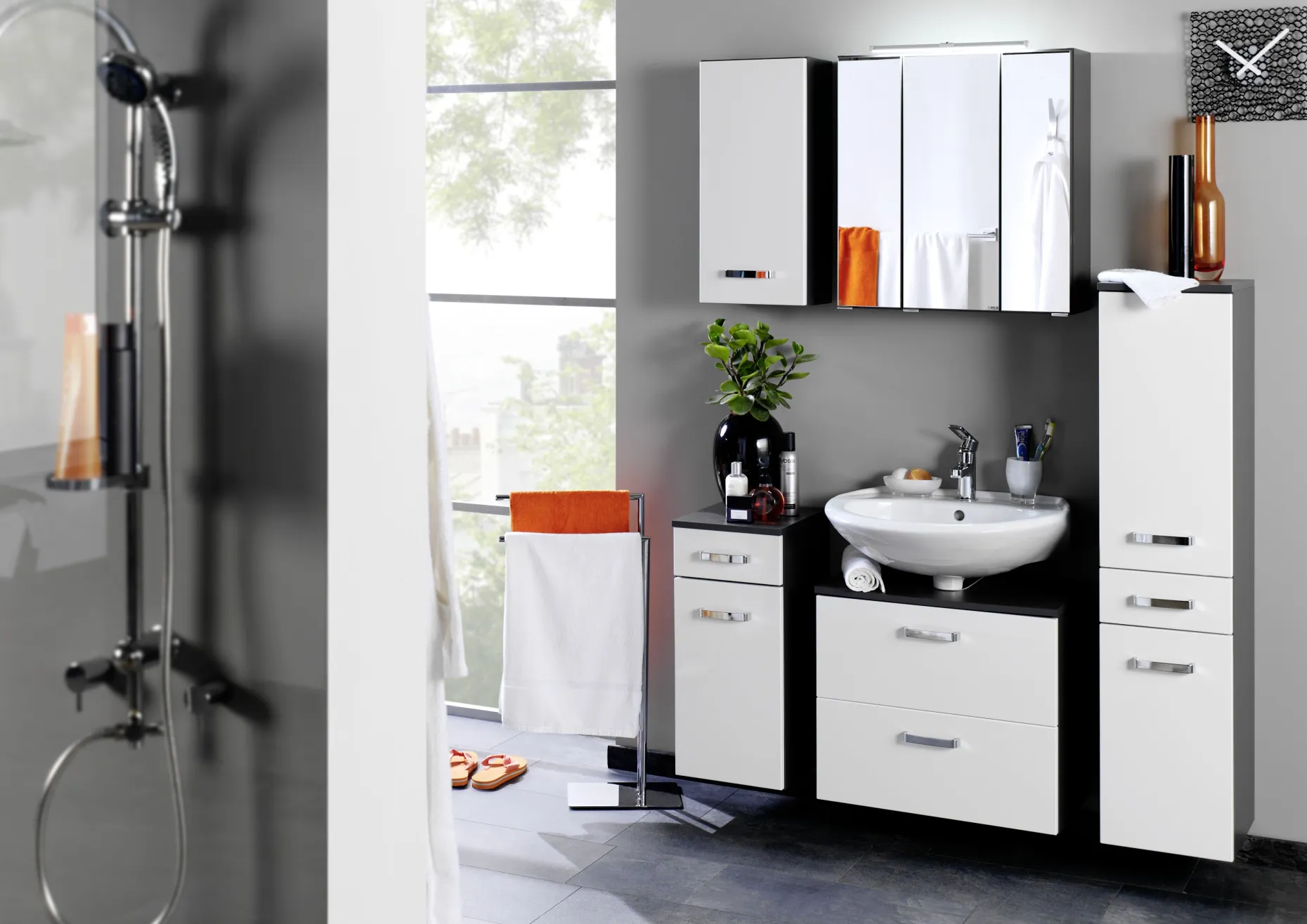 Badezimmerschrank Bobbi 30cm 1 Schublade und 1 Tür - graphit/hochglanz-weiß