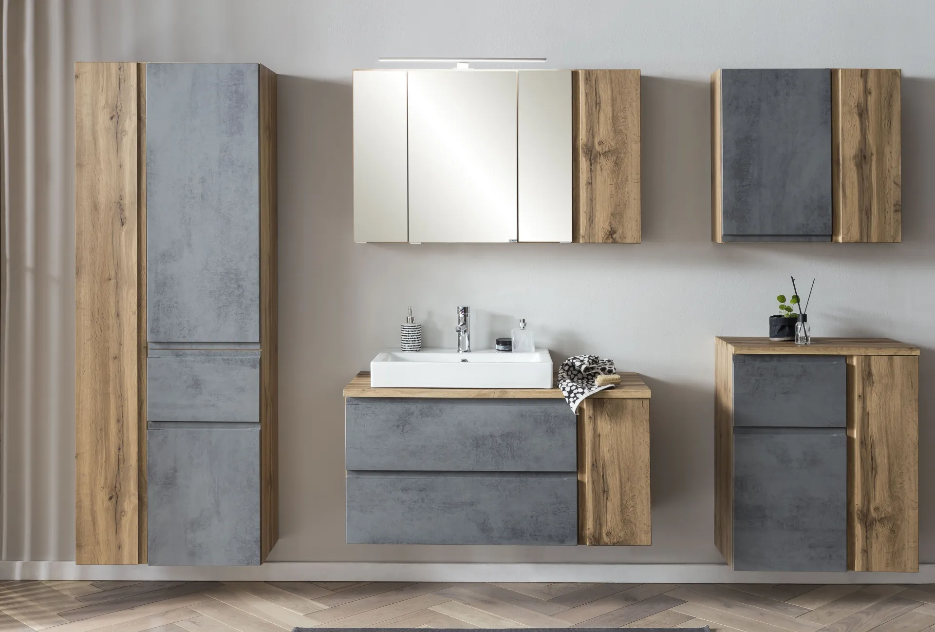 Held Badezimmerset Varese | Waschtisch und Spiegelschrank mit Beleuchtung | Wotan Eiche Beton Design