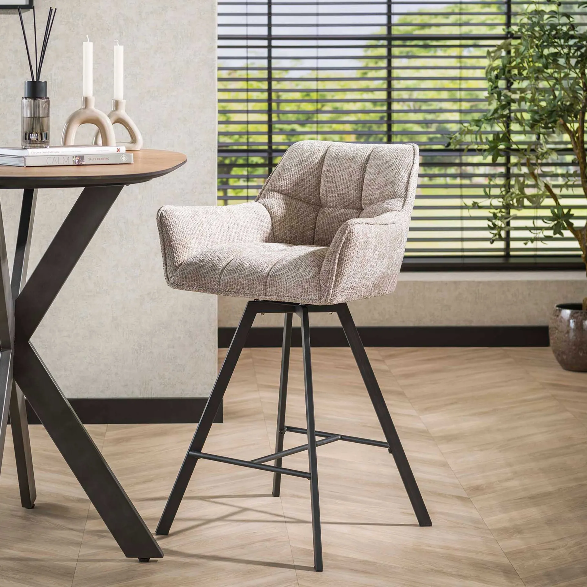 Emob Barhocker Aster - 56x52x95cm - drehbar - sand