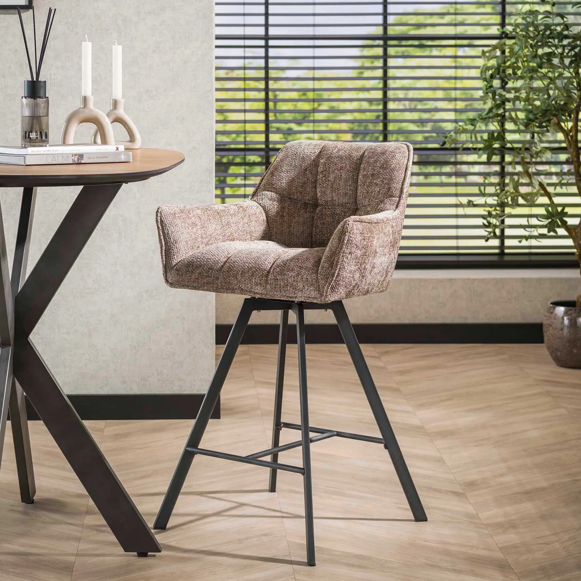 Emob Barhocker Aster - 56x52x95cm - drehbar - champagner