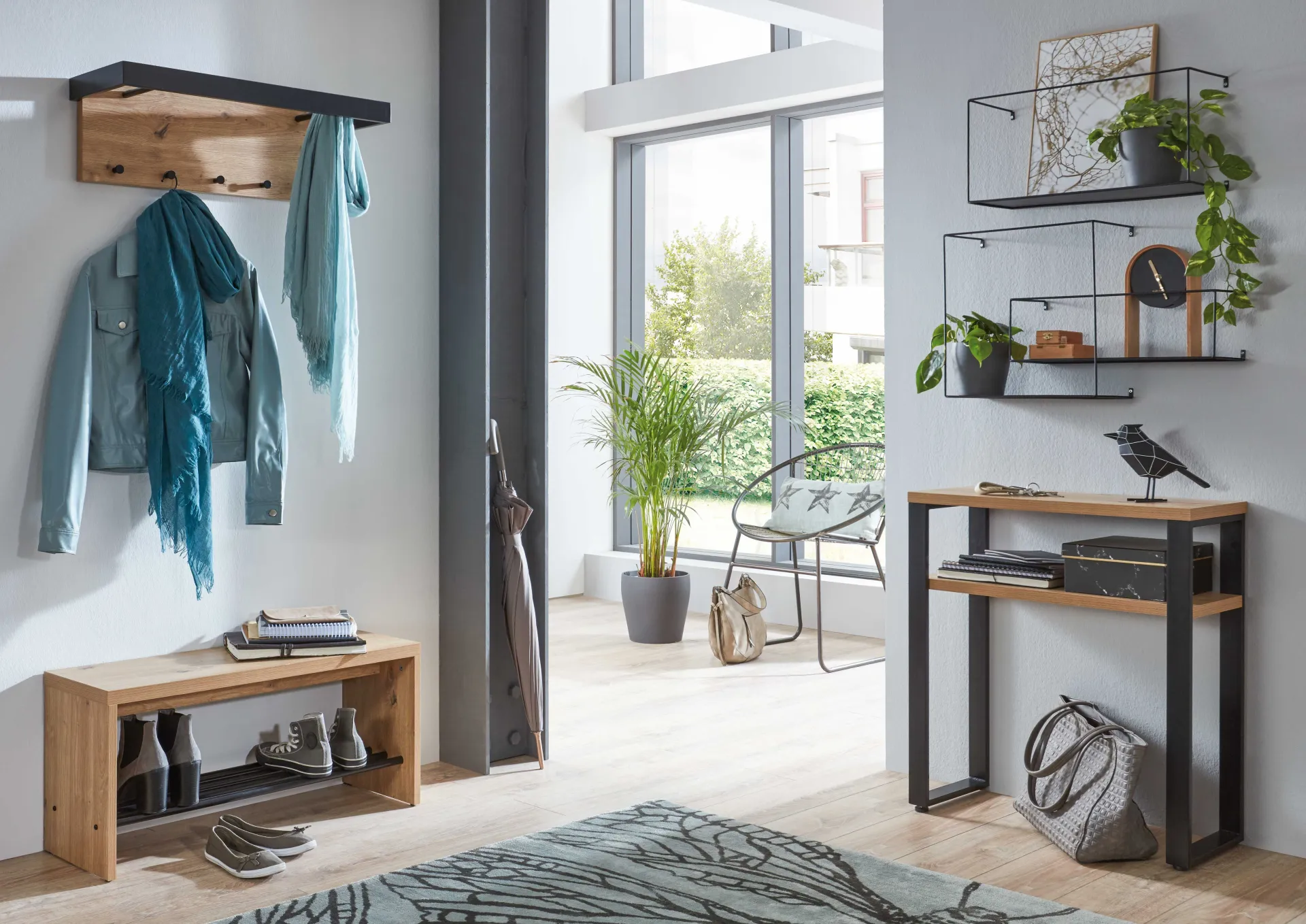 Haku Beistelltisch | 70 x 28 x 75 cm | Anthracite Oak Design
