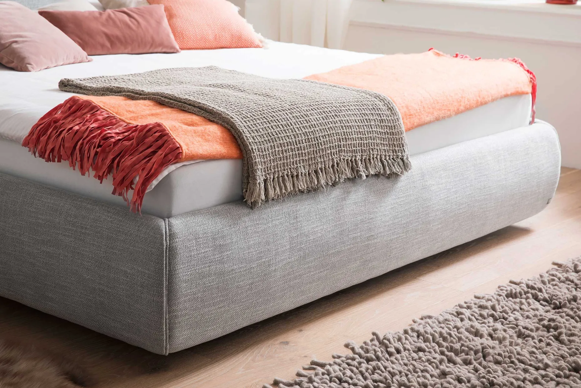 Bett mit Stauraum Celine 180x200 - hellgrau