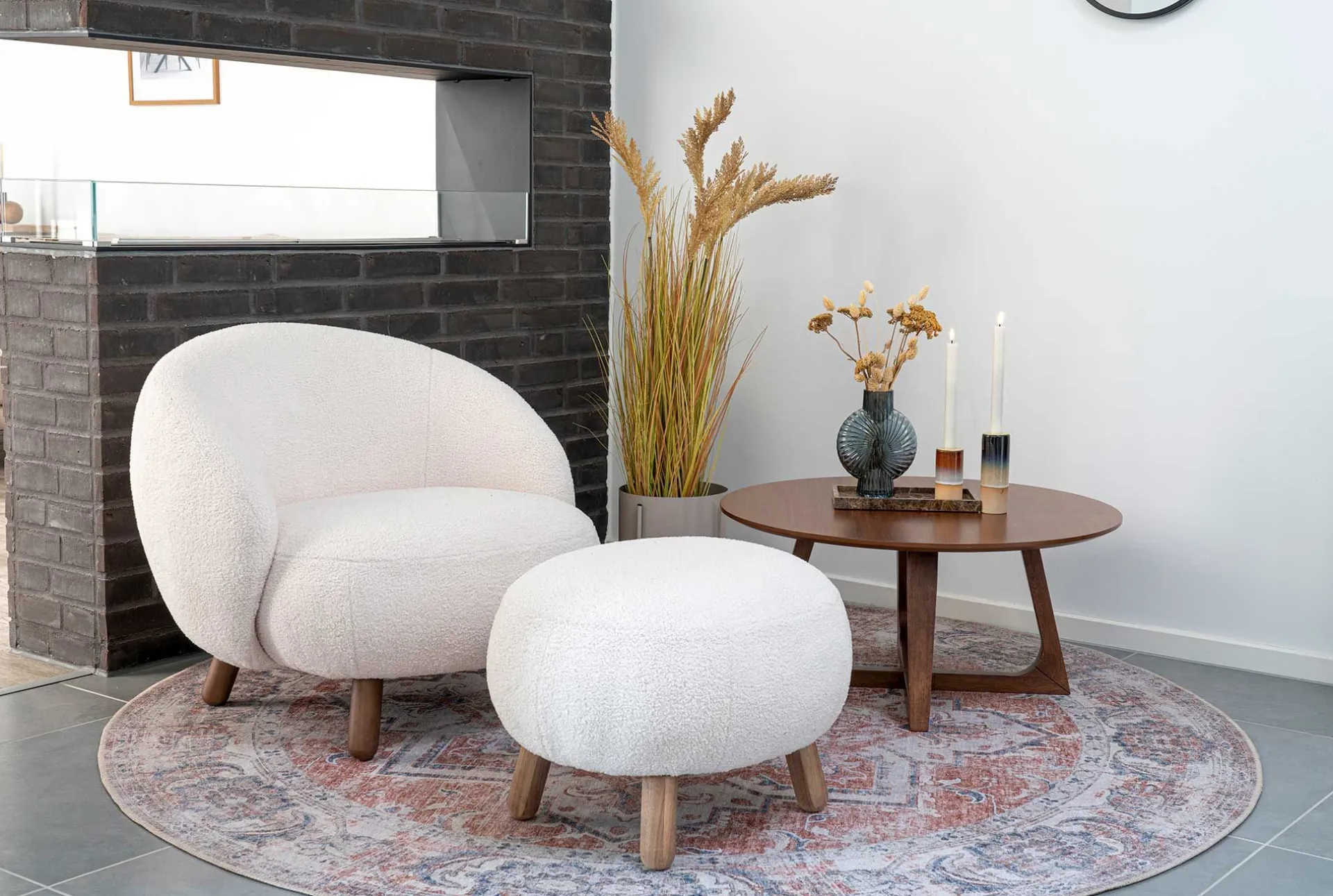 House Nordic Couchtisch aus em Nussbaumfurnier Ø75x36 cm