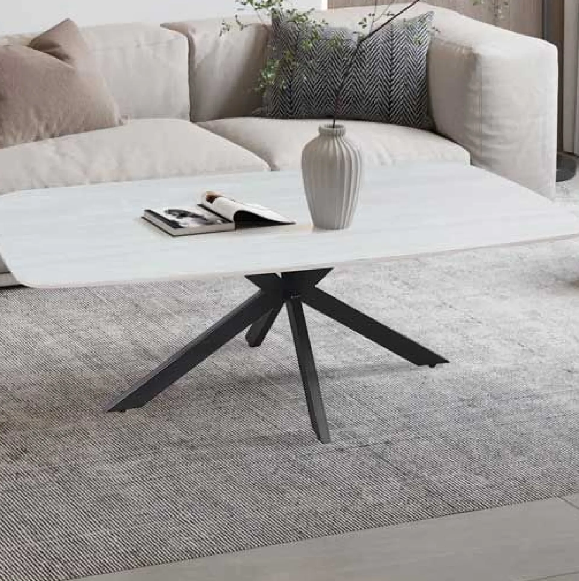 Rousseau Couchtisch Barock | 130 x 70 x 45 cm |
