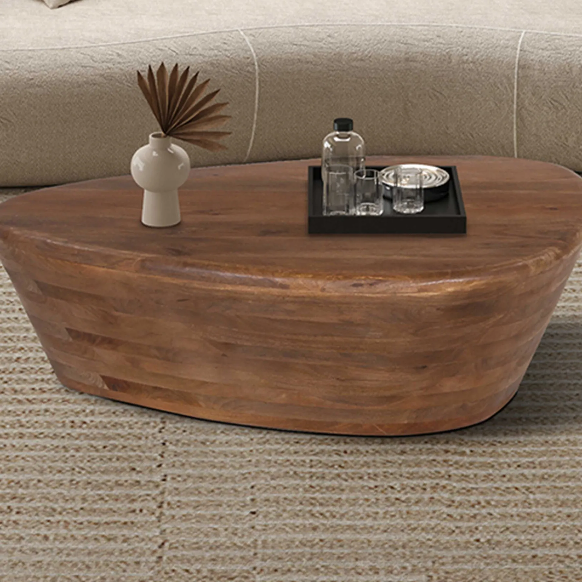 Rousseau Couchtisch Evariste | 107 x 78 x 30 cm | Mangoholz massiv
