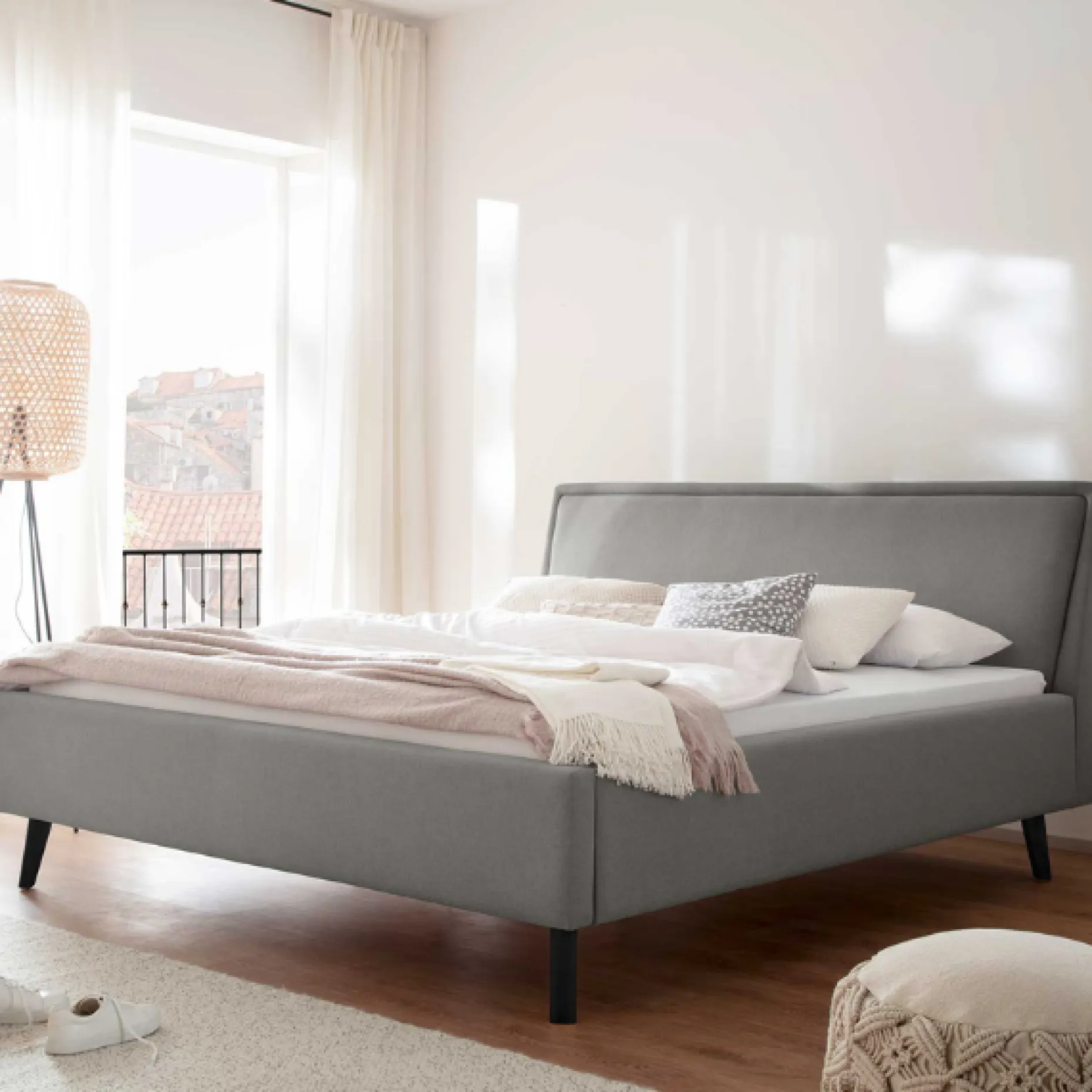 Doppelbett Estee 180x200cm mit Stauraum - hellgrau/schwarz