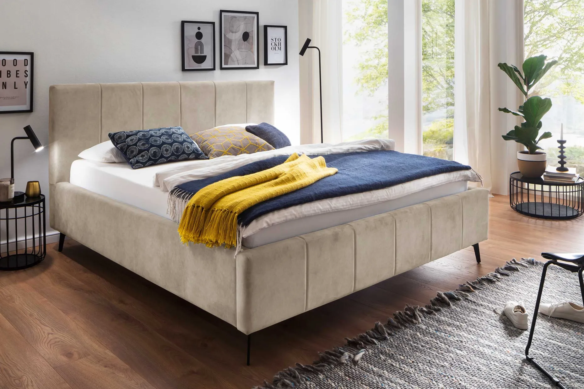 Doppelbett Lizzie 180x200cm mit Stauraum - beige