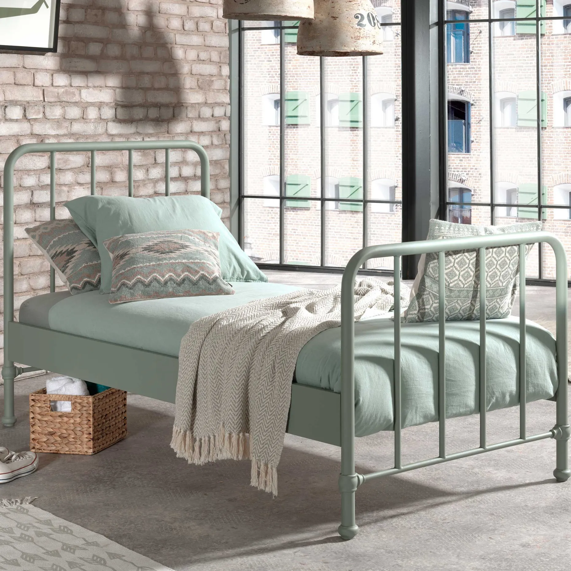 Einzelbett Bronxx Metall 90x200 - matt olivgrün