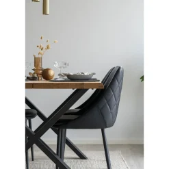House Nordic Esstisch aus Eiche Natur mit gewellter Kante