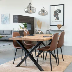 House Nordic Esstisch aus Eiche Natur mit gewellter Kante