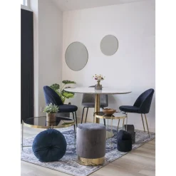 House Nordic Esstisch aus em Marmor mit Messingfüßen
