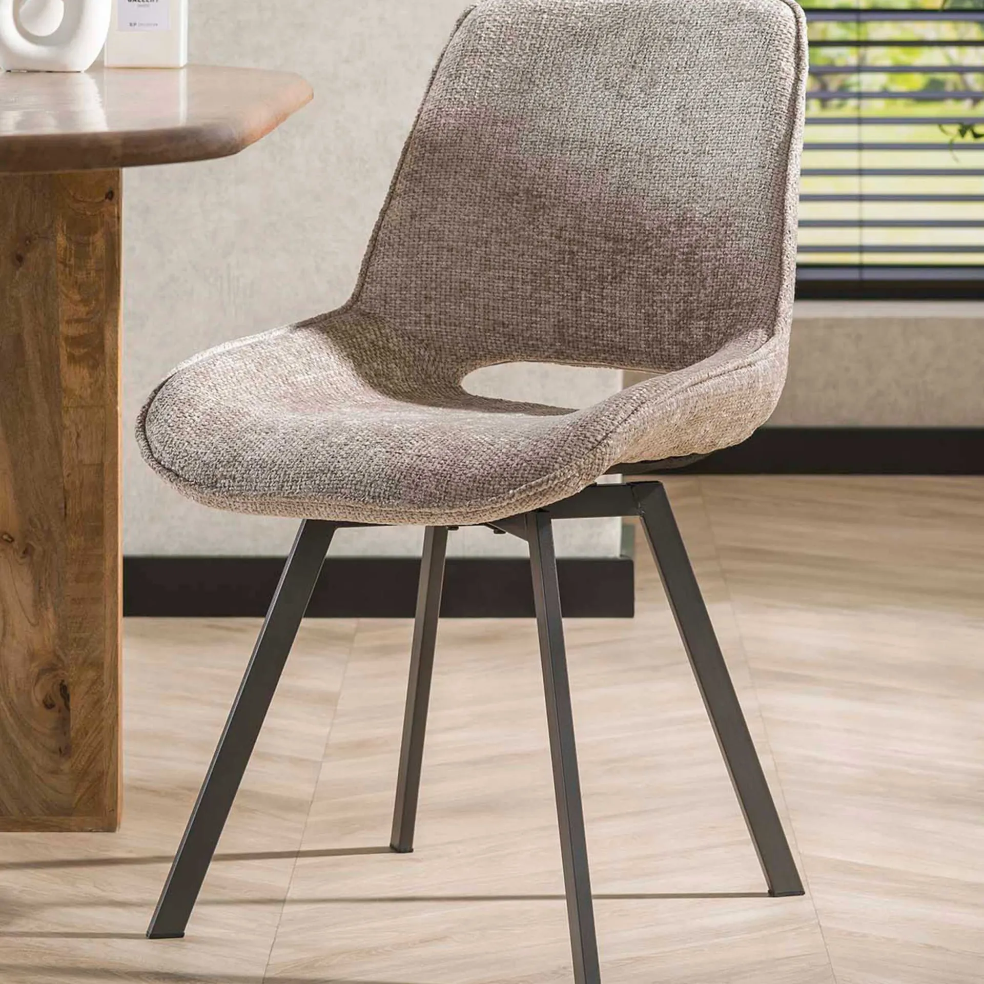 Emob Esszimmer-Drehstuhl Nuria - Chenille-Stoff sand