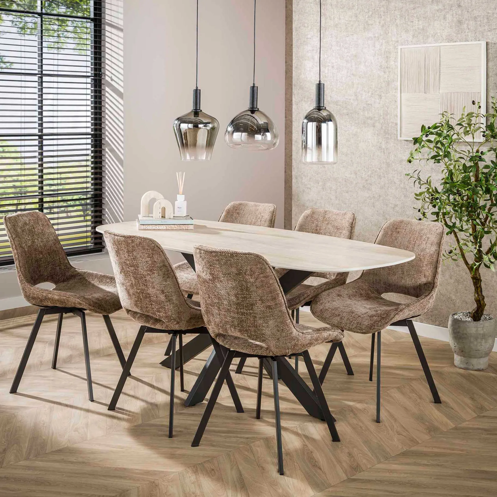 Emob Esszimmer-Drehstuhl Nuria - champagnerfarbener Chenille-Stoff
