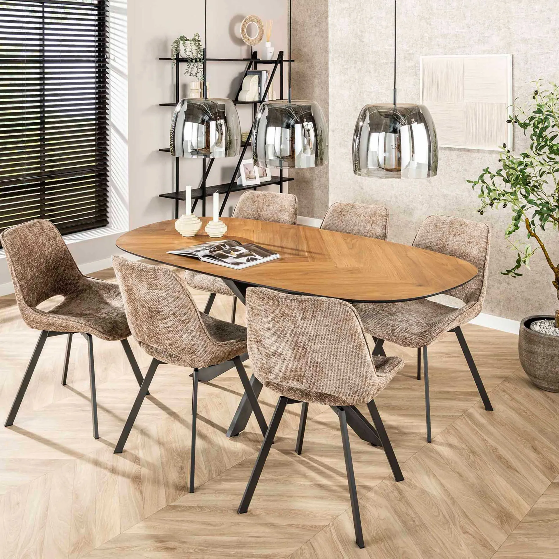 Emob Esszimmer-Drehstuhl Nuria - champagnerfarbener Chenille-Stoff