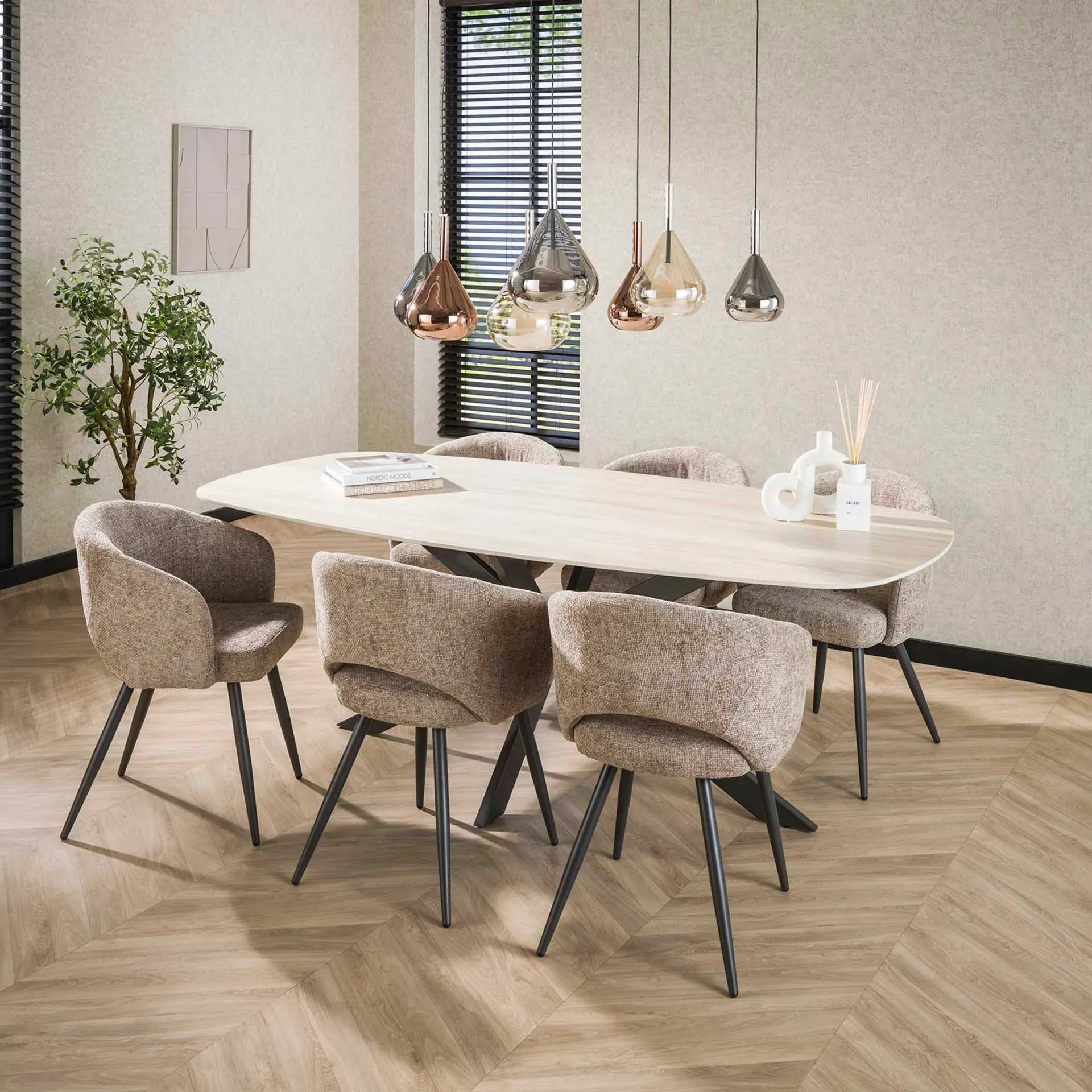 Emob Esszimmerstuhl Saloon - 58x56x81cm - Stoff