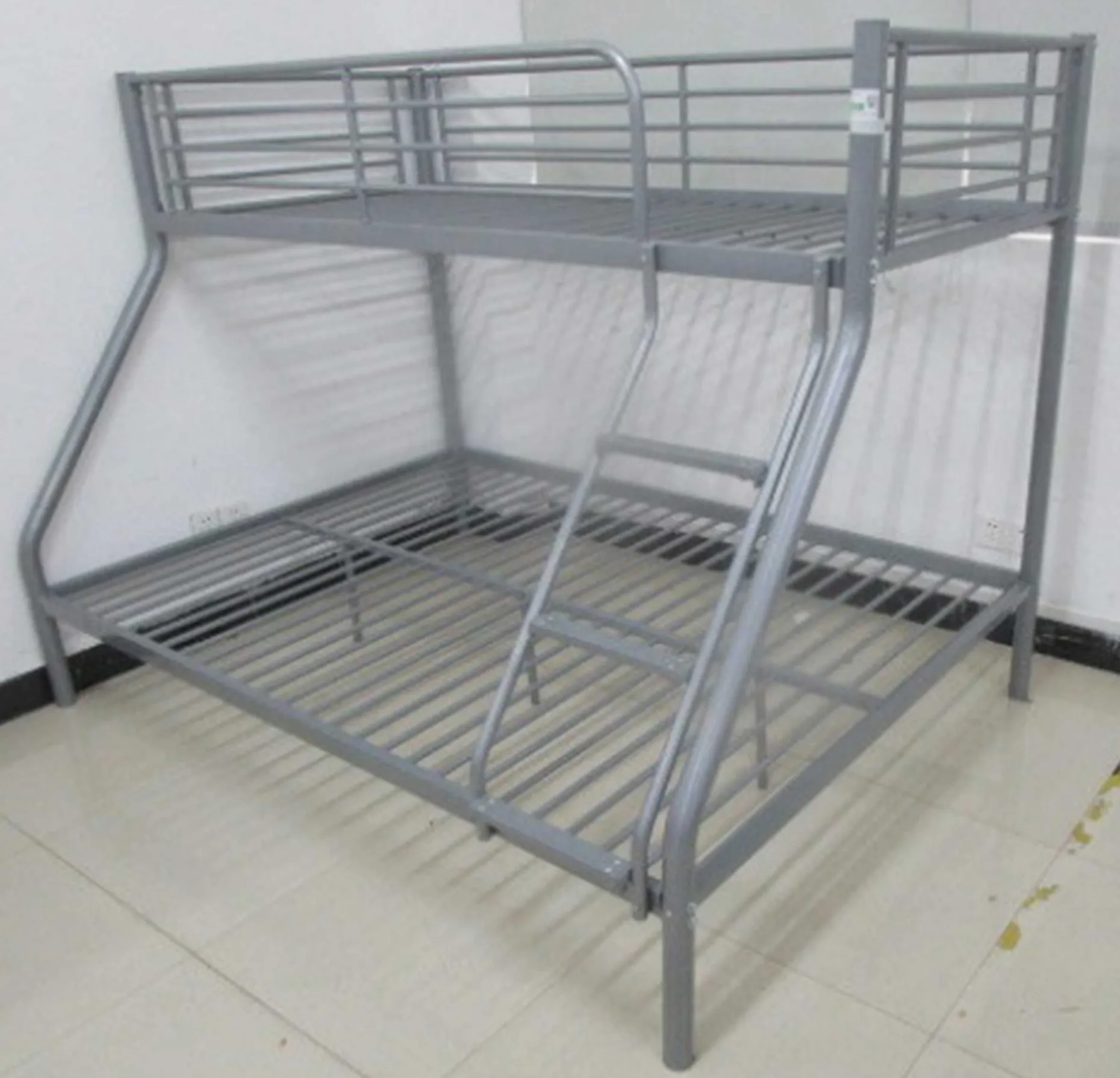 Etagenbett Nobi 3-Sitzer Metall - grau