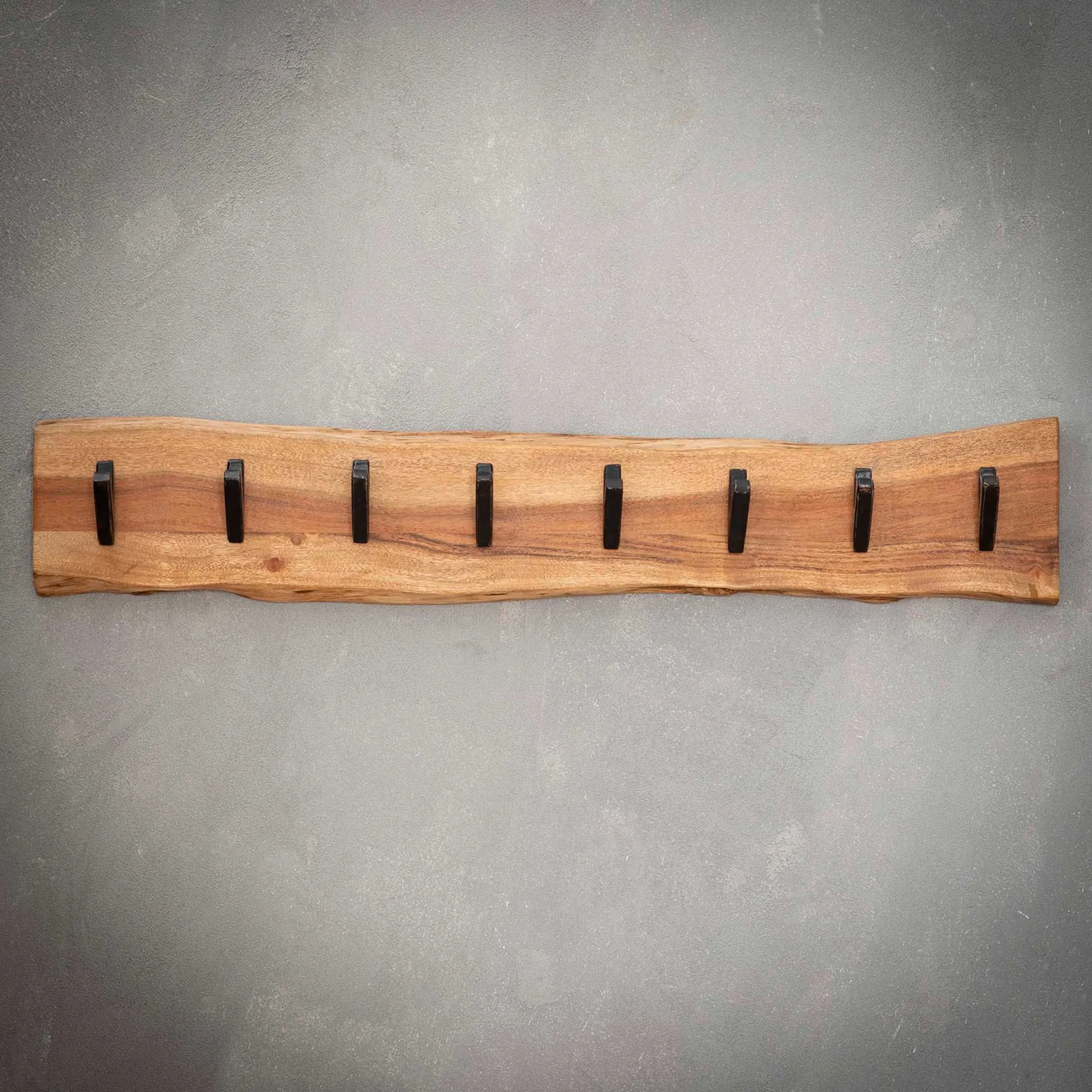 Garderobe Avery 8 haken industrial - akazienholz