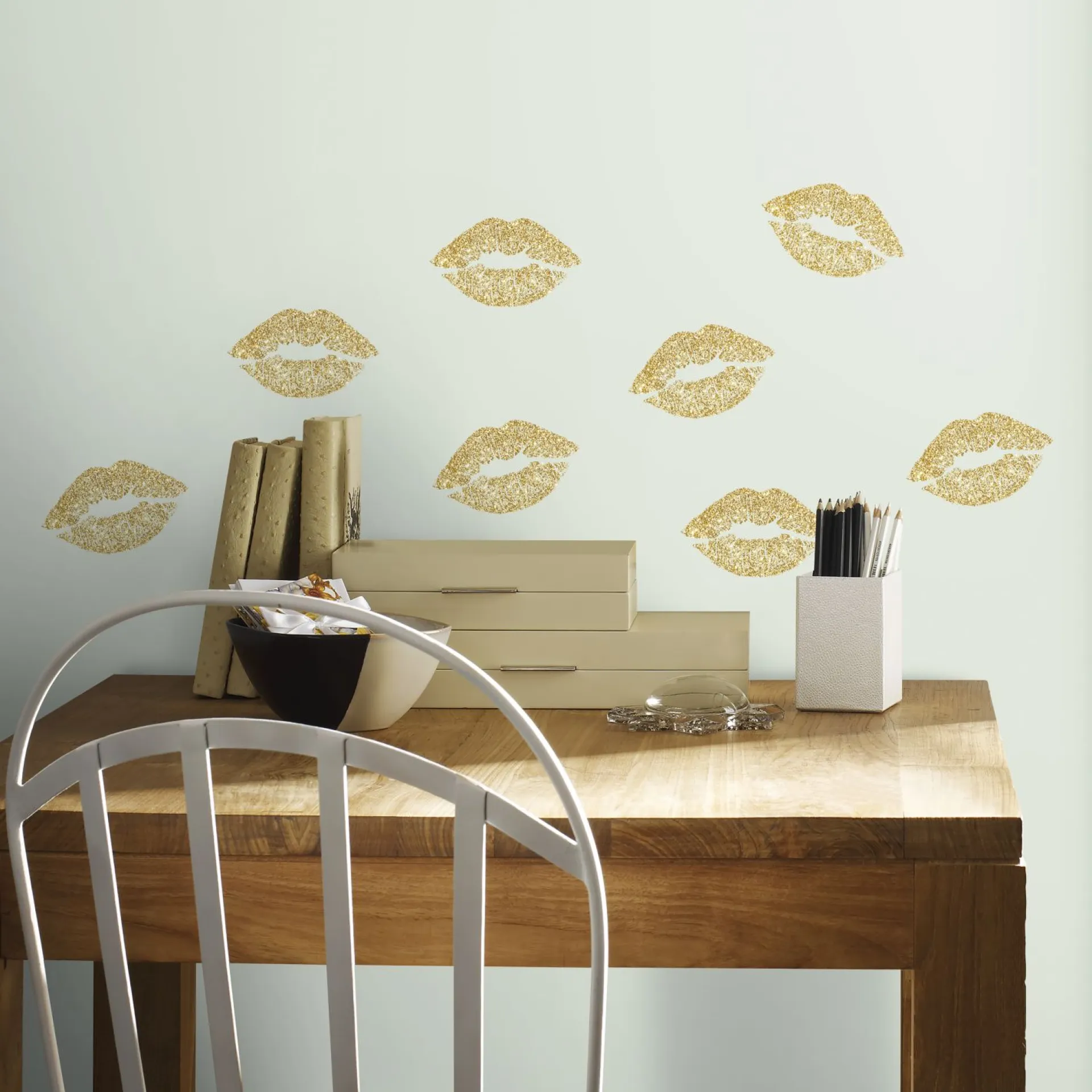 RoomMates Lips