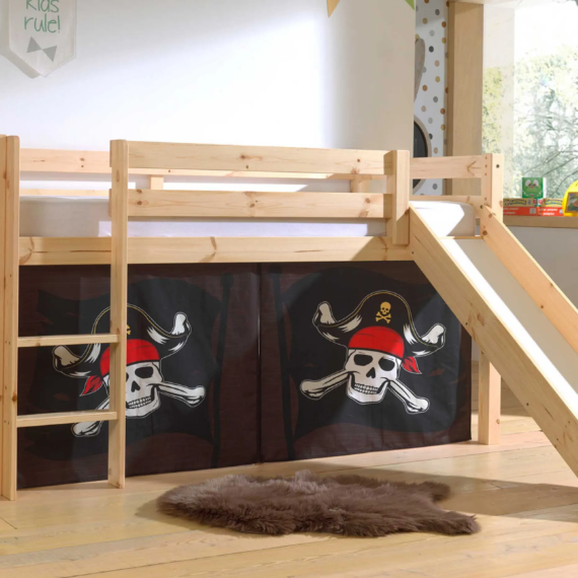 Halbhochbett mit Rutsche Astrid mit Schlafzelt Caribbean Pirates - Kieferholz