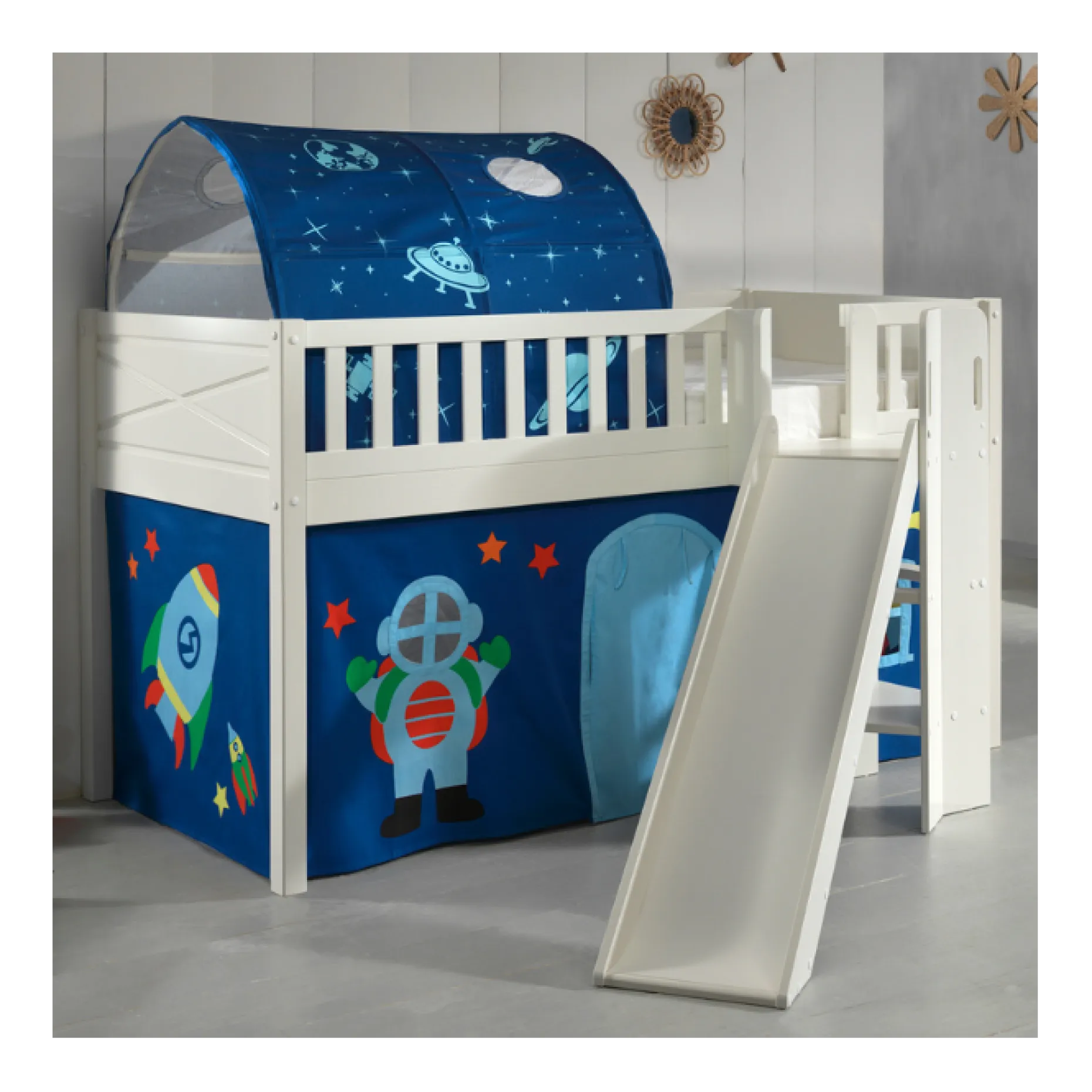 Halbhochbett Scottie 90x200 cm mit Rutsche, Astronautenspielvorhang und Betttunnel-weiß