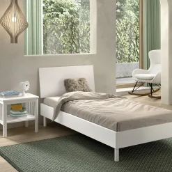 Kinder Vipack Kinderzimmer Forrest: Nachttisch, Bett 90x200 - buche