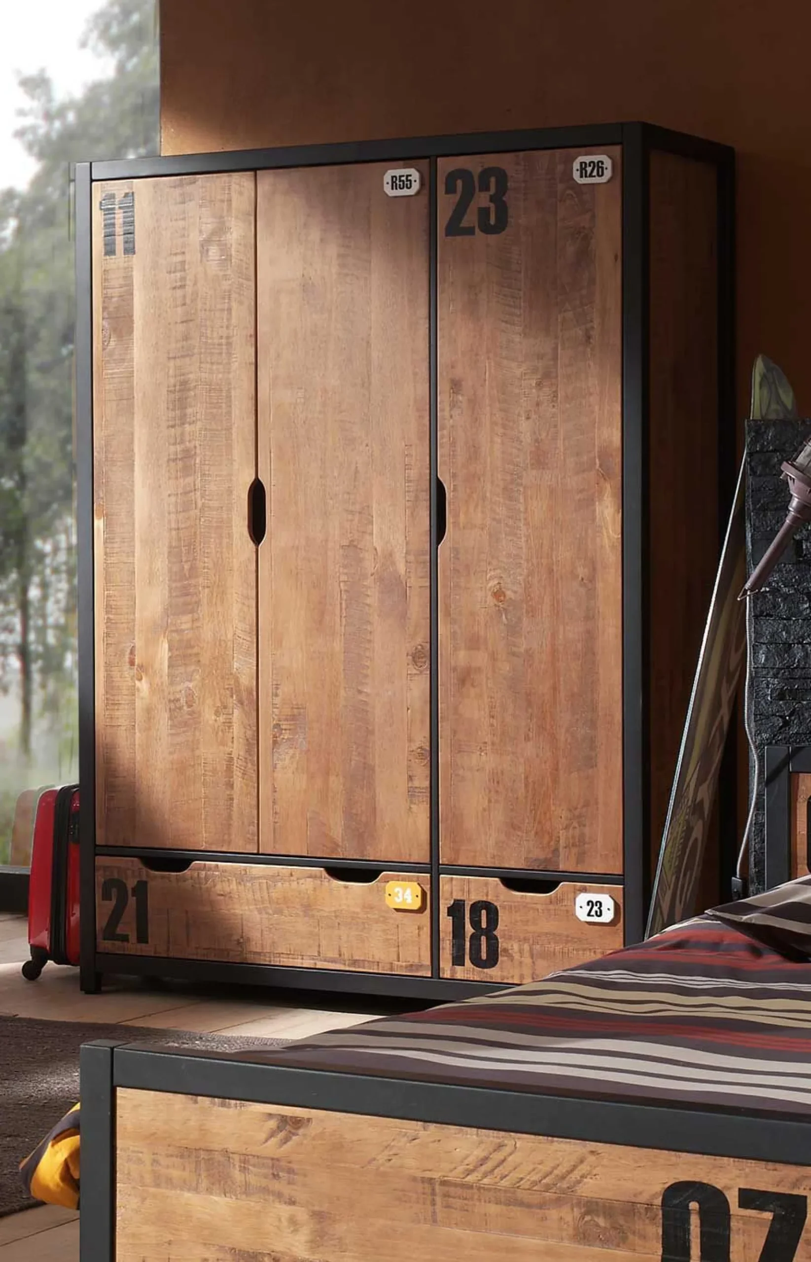 Kleiderschrank Alex 3-türig