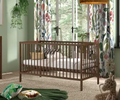 Kleinkinderbett Dino 70x140cm - verstellbar - Buche - Farbe Walnuss