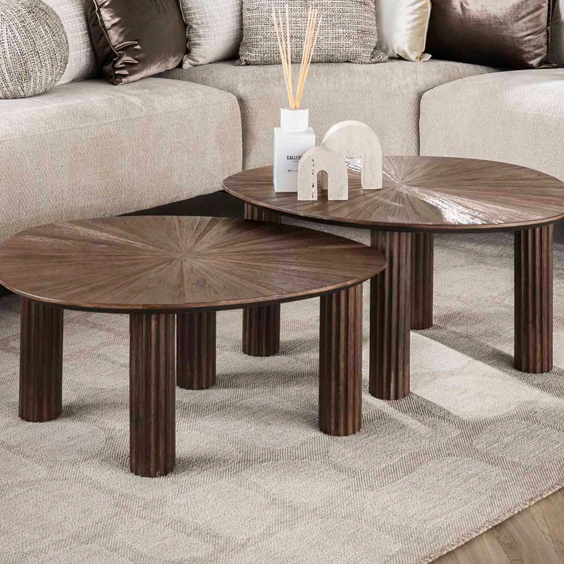 Emob Maya Teak Dreieckiger Couchtisch Set/2 - Espresso