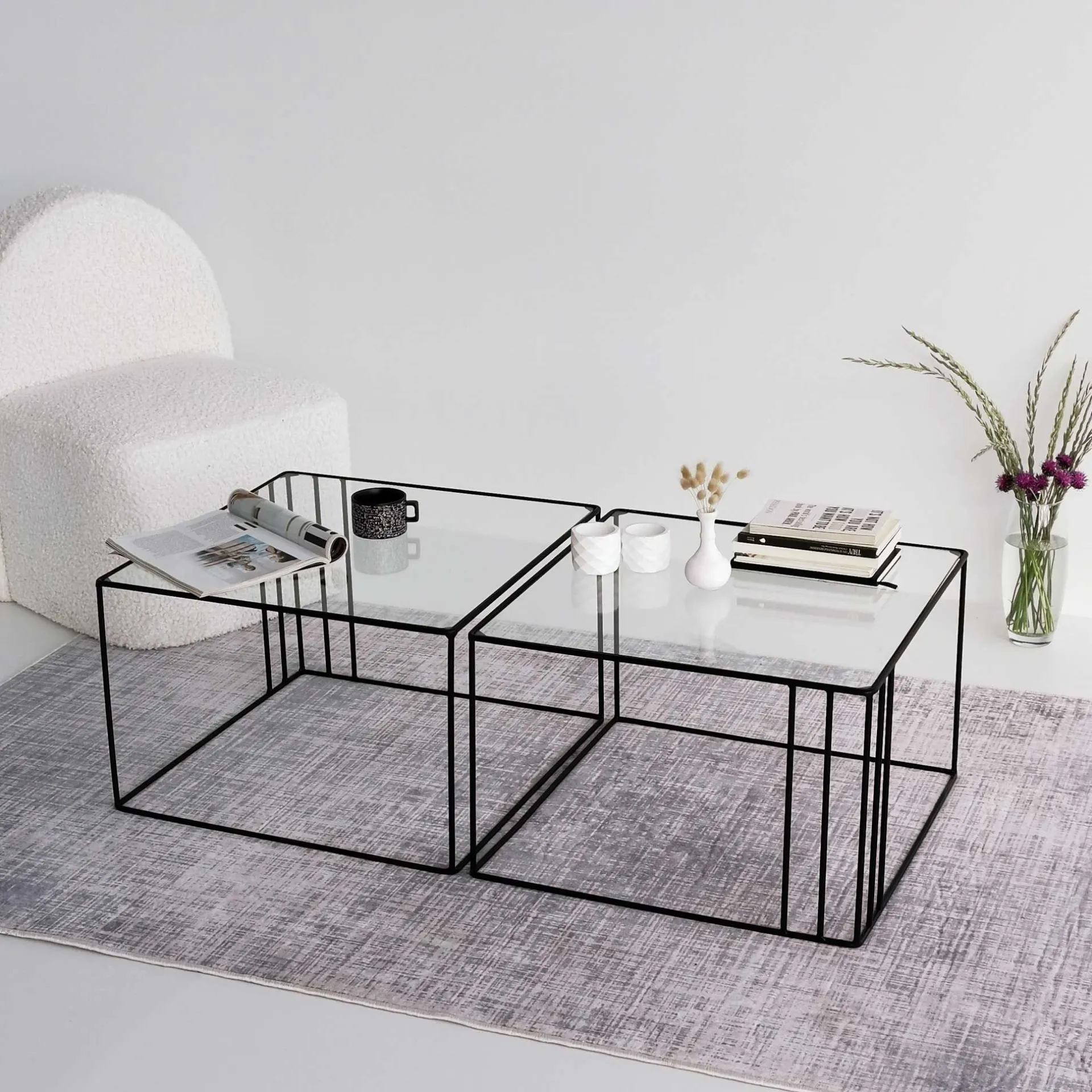 Emob Outline Couchtisch | METALLRAHMEN |