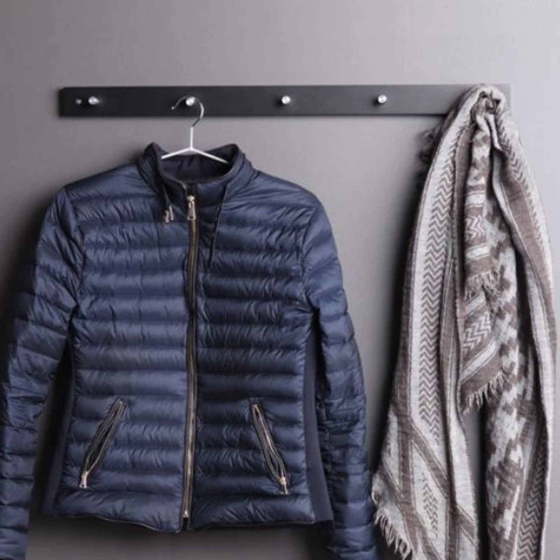 House Nordic Padova Garderobe - | Kiefernholz und Stahl, 5 Haken