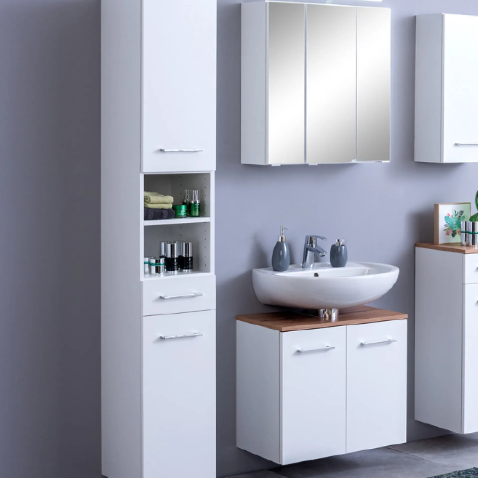 Held ParesBadezimmer : Säulenschrank, Spiegelschrank, Waschbeckenunterschrank -