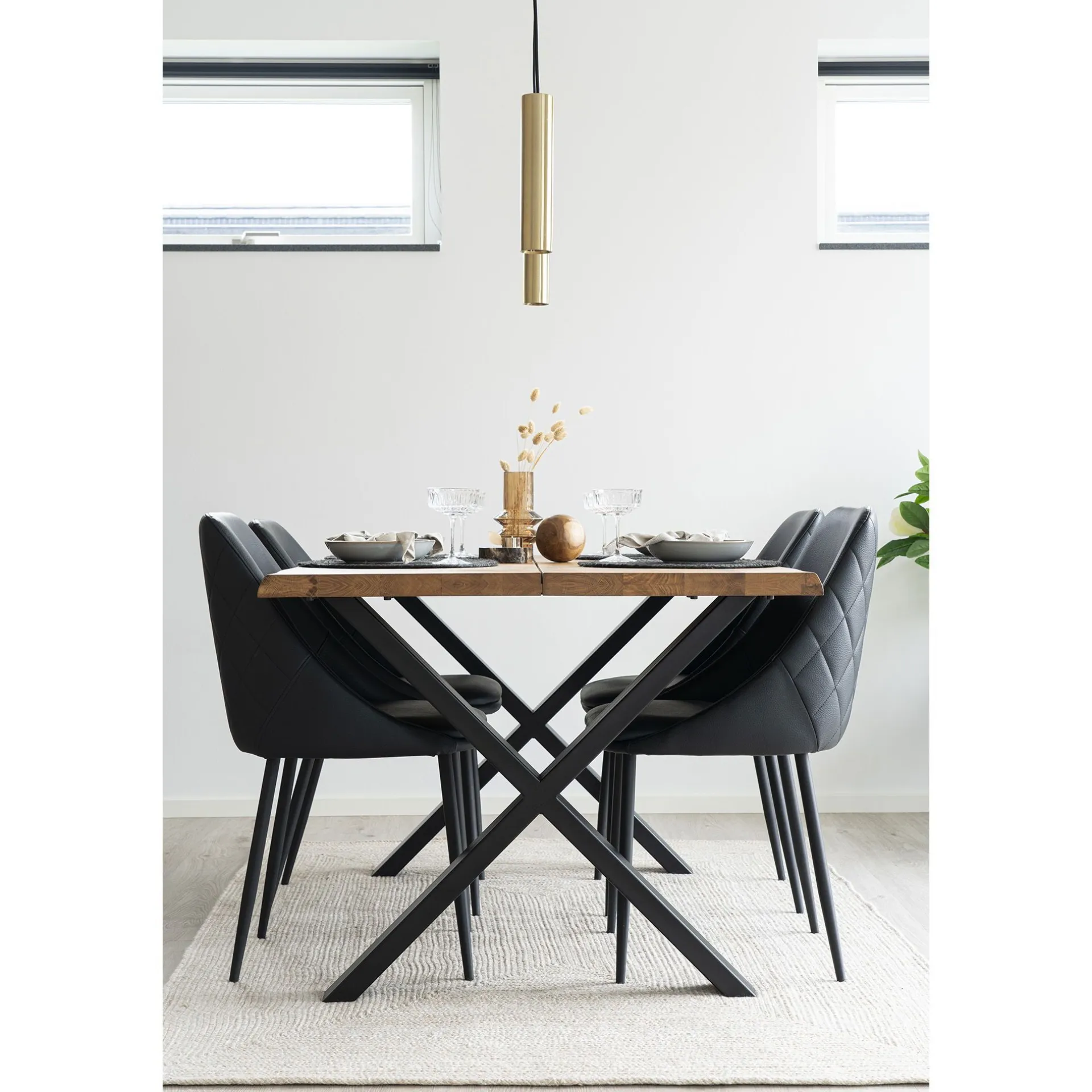House Nordic Pariser Pendelleuchte aus Messing mit Stoffkabel