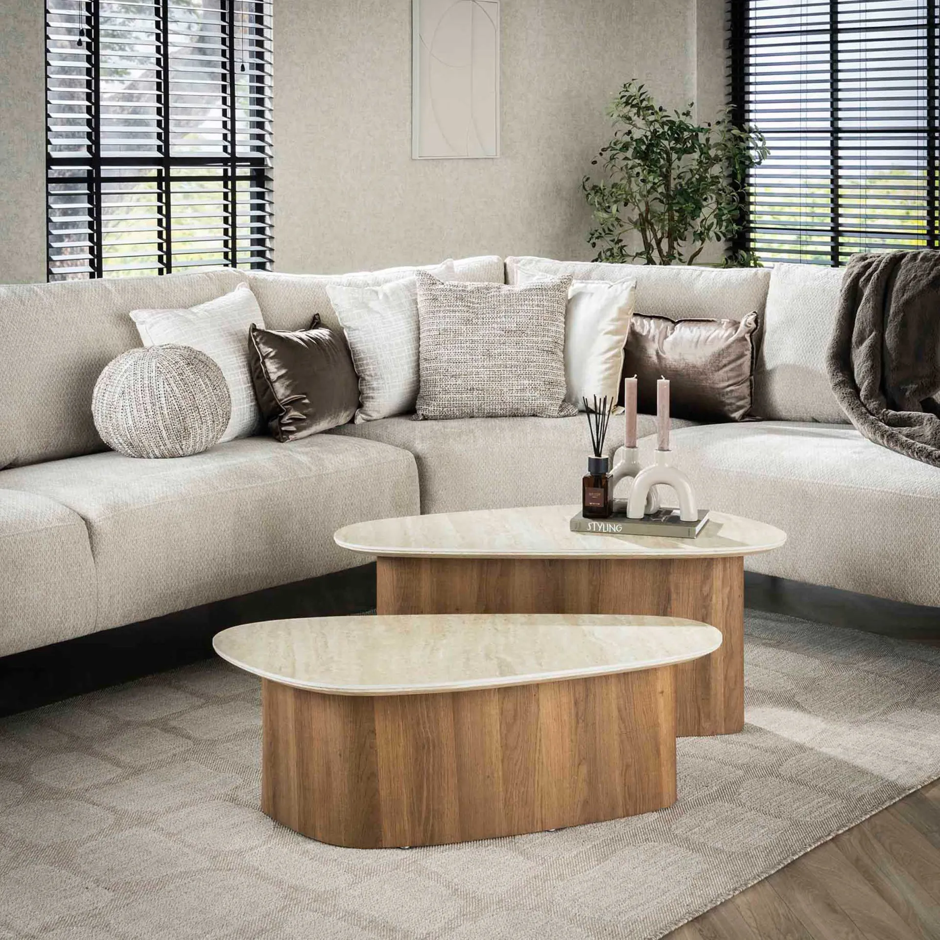 Emob Romano Dreieckiger Couchtischsatz