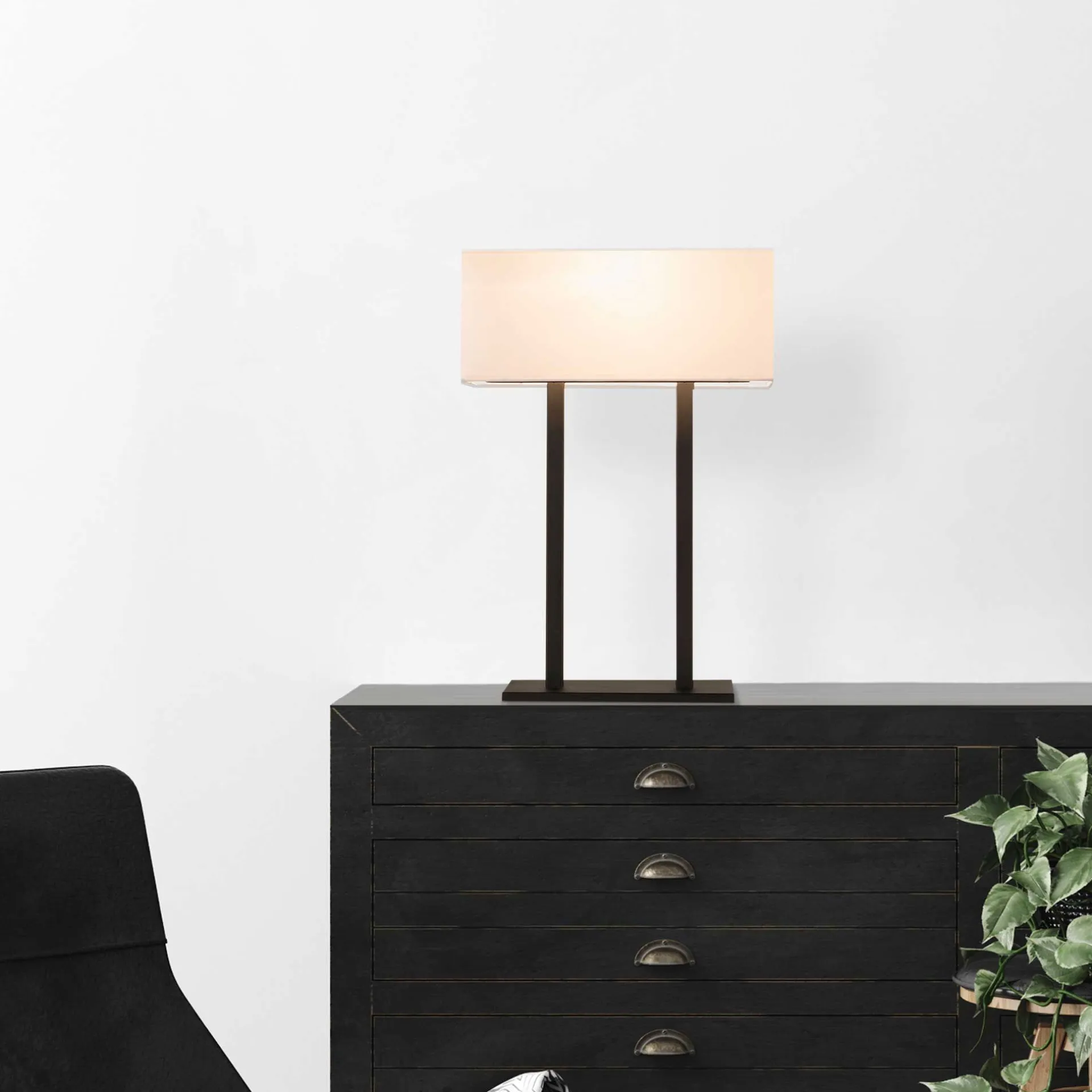 Emob Salihini Tischlampe | IRON BODY |