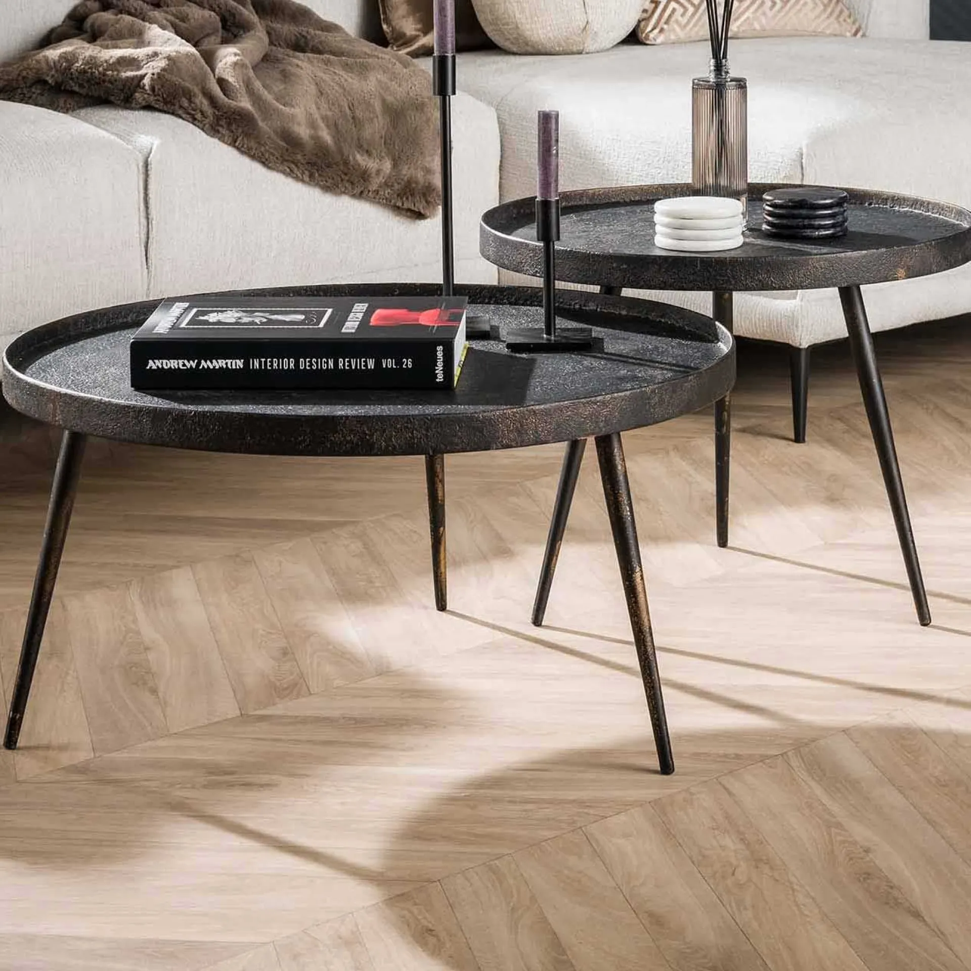 Emob Satz von 2 Couchtischen Lima ø76 industriell -