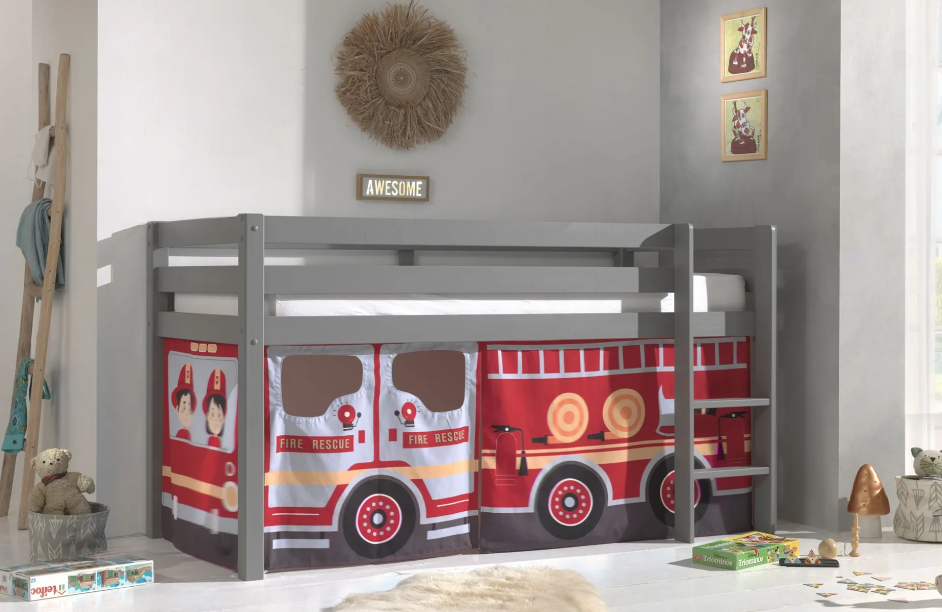 Schlafzelt Feuerwehrauto