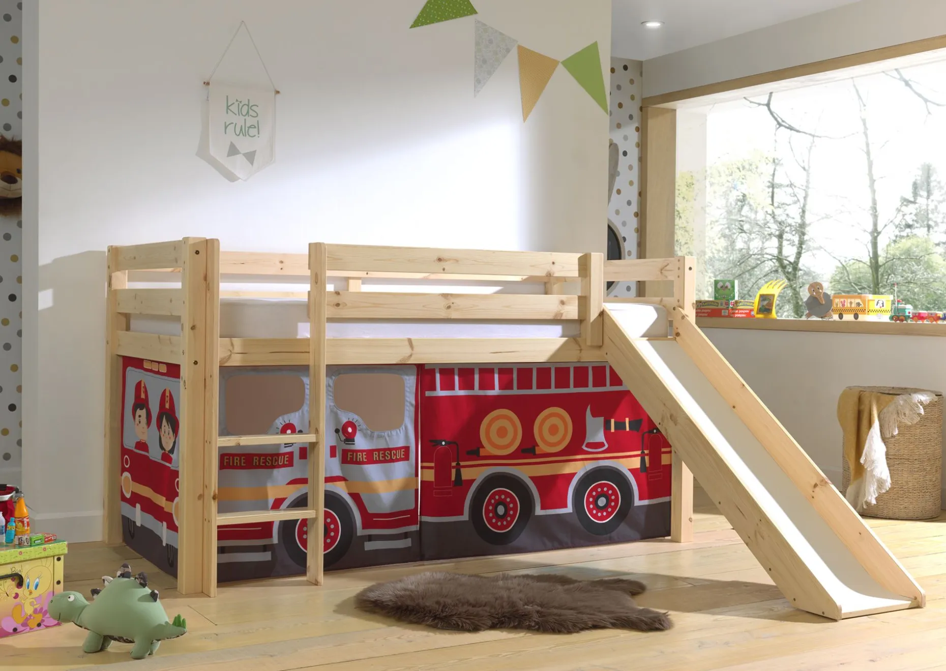 Schlafzelt Feuerwehrauto
