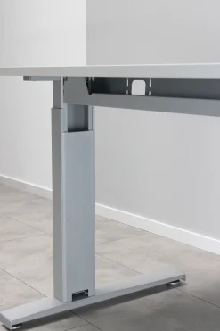 Germania Schreibtisch Osmond 160cm mechanisch verstellbar - hell/silber