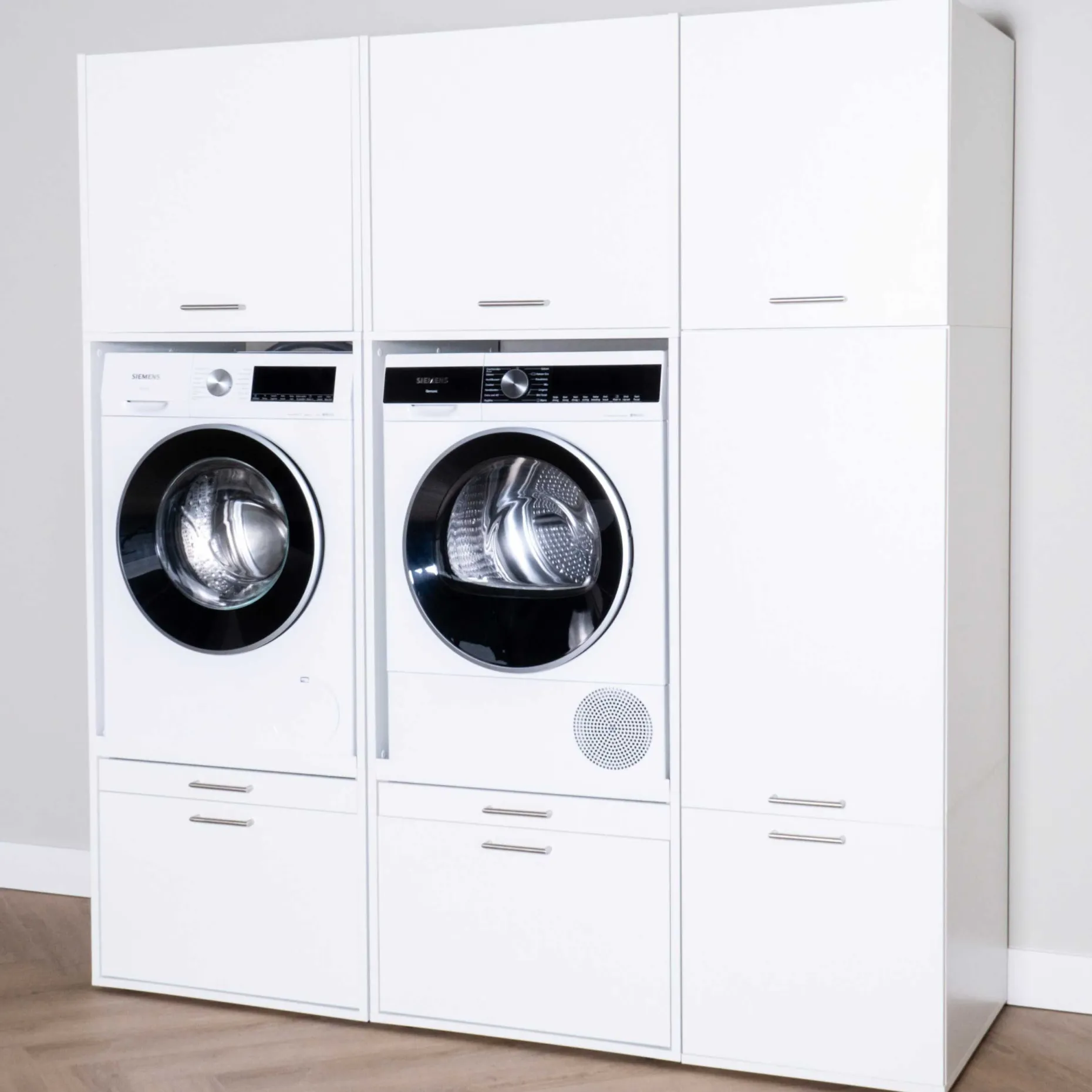 Schränke für Waschküche Linea - 183x67x200cm - 5 Türen und 2 Schubladen - weiß
