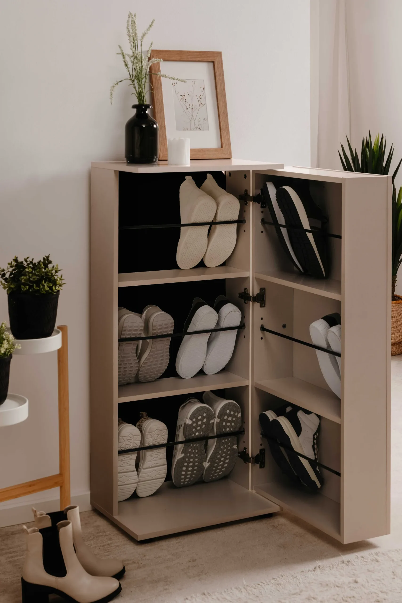 Schuhschrank Satine - 50x34x110cm - 1 Tür - beige