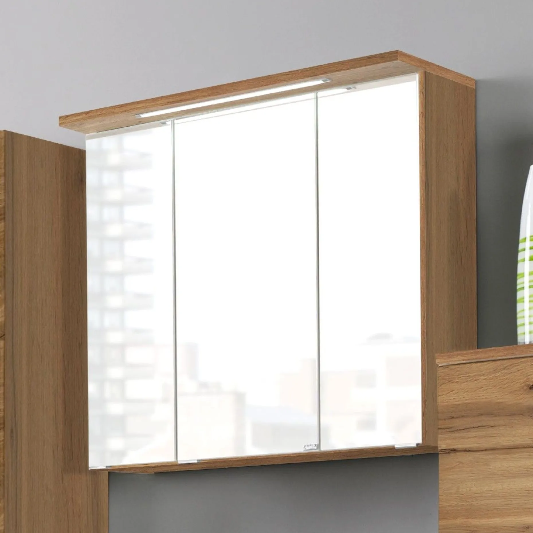 Spiegelschrank Bobbi 60cm Modell 1 3 Türen und LED-Beleuchtung - Eiche