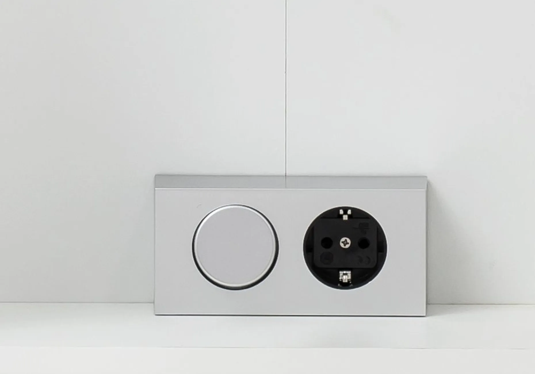 Spiegelschrank Stivan 80cm 3 Türen und LED-Beleuchtung - weiß