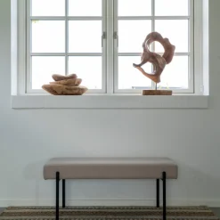 House Nordic Swindon Bank - Stein mit schwarzen Beinen, modernes Design, 100 cm.