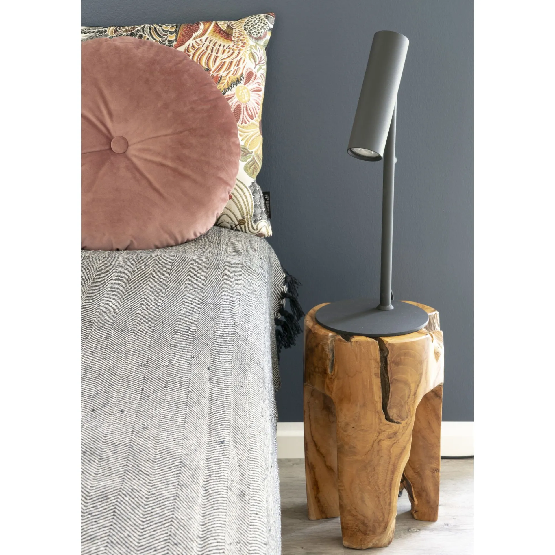 House Nordic Teak Rose Hocker: Natural Finish, 3 Beine - Ø26x40 cm
