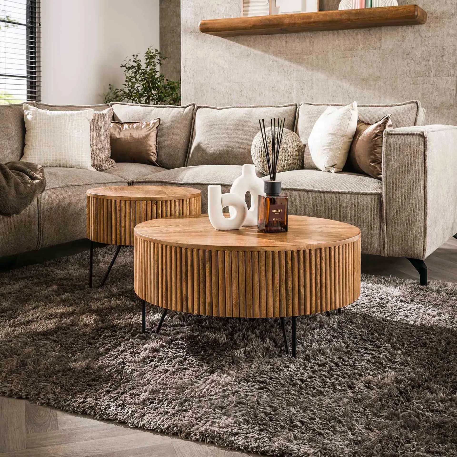 Emob Wave Runde Mangoholz Couchtische Set/2 - Sand Finish