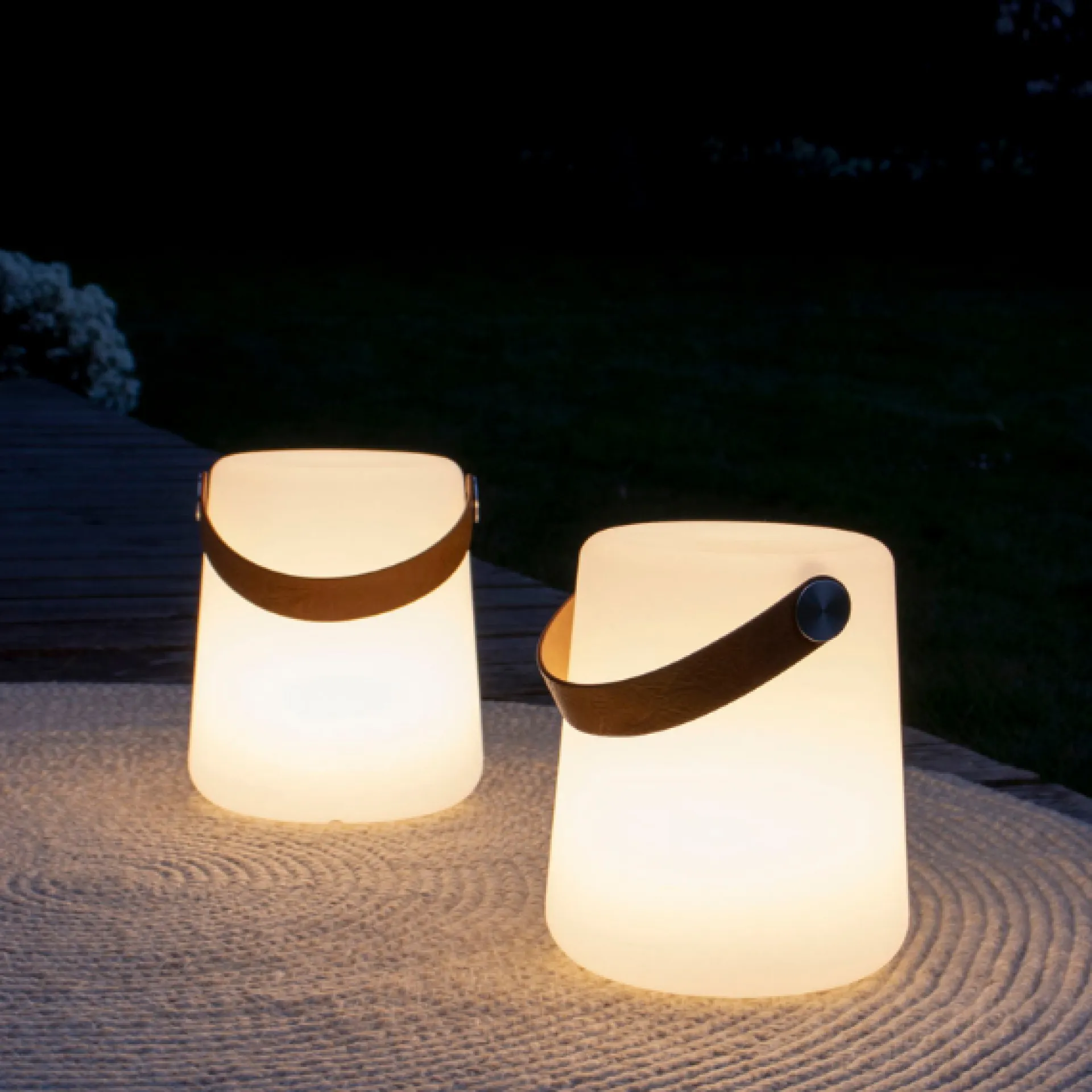 House Nordic e LED-Lampe mit Armband, wiederaufladbar